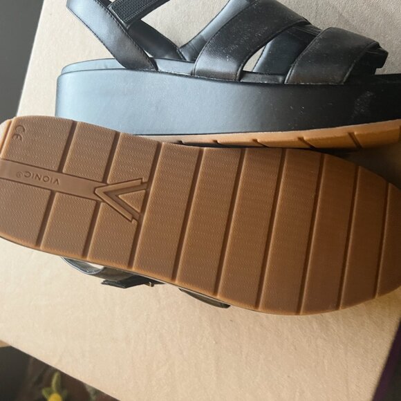 Vionic Delano Platform Wedge Sandals – Black Leather, Size 10 (New in Box) - Picture 2 of 8